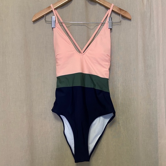Cupshe Triple Color Block V-neck One Piece Swimsuit Cross Back Size Small - Picture 2 of 11